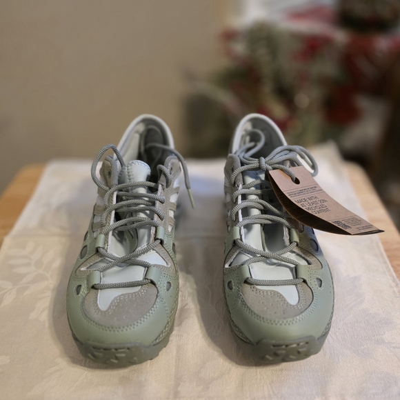Nike ACG Shoes - Nike ACG Women's Athletic Shoes in Light Green and Gray